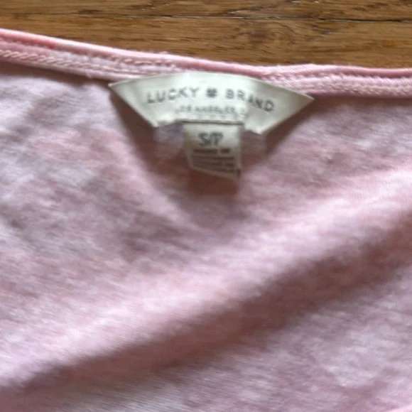 BNWT Lucky brand pink camo tee - Picture 4 of 5